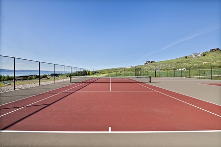 The Reserve at Bear Lake-Clubhouse Sports Courts