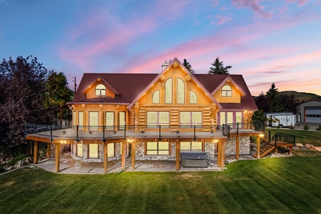 Green Canyon Chalet at Twilight