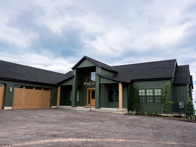 Bear Lake Luxury Rentals - Emerald Estate-05
