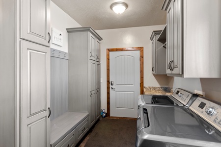 Polaris Peak-Laundry/Mud Room (Main Floor East Center)