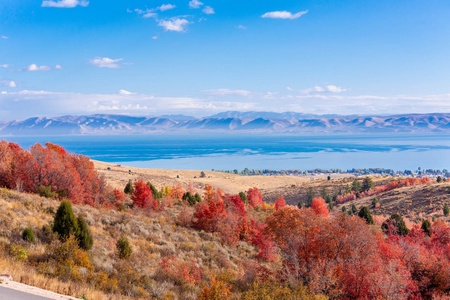 Bear Lake Luxury Rentals - Fall time in Bear Lake