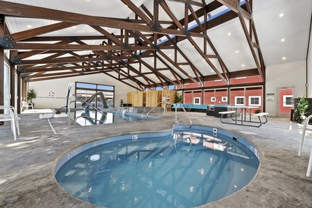 The Silo-POOL, Luxury Home, Kids Room w/Slide (Sleeps 30)