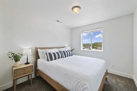 Beacon Point Cove-Bedroom