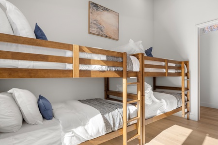 Horizon-Shores-Bear-Lake-Luxury-Rentals36