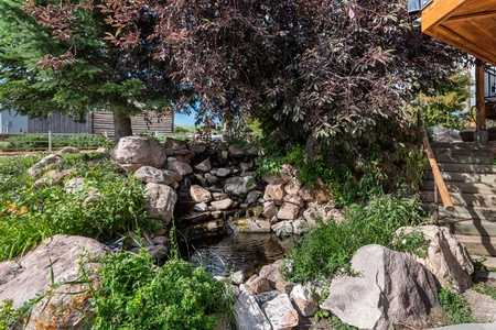 Green Canyon Chalet-Rock Pond on south side of home