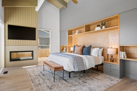 Horizon Shores – Award-Winning Lakefront Design (Sleeps 12)