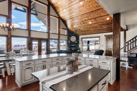 Polaris Peak-Kitchen Island (Main Floor South Center)