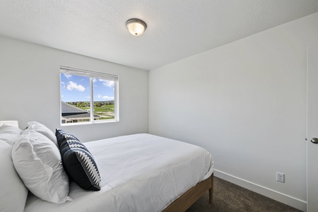 Beacon Point Cove-Bedroom