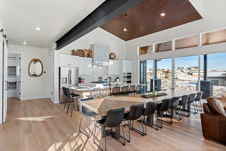 Bluffs at Blue Sage-Kitchen and Dining Area