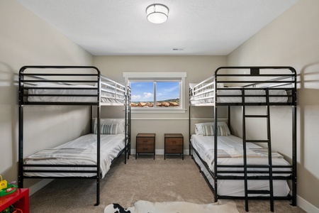 Persimmon Hill-Bunk room extra long twin beds