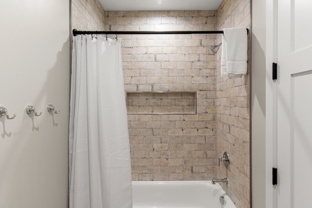 100 Acre Lodge-Bathroom #6 (Downstairs Hallway SW)