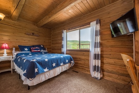 Two Moose Inn-Bedroom