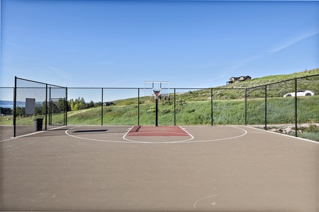 The Reserve at Bear Lake-Clubhouse Sports Courts