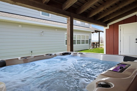 Barn-Private Hot Tub (East side of home)