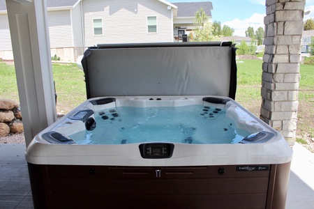 Harmony at Stump Hollow-Private Hot Tub (Ground level NE)