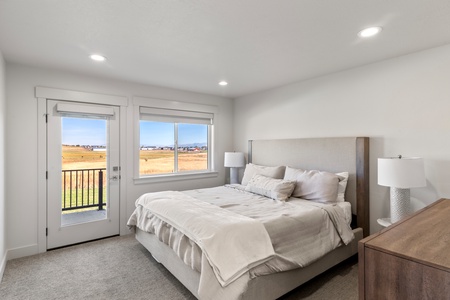 Gateway to Bear Lake-Master Bedroom w/Ensuite and Private Entrance