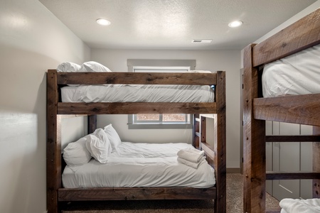 Polaris Peak-Bedroom #5-(Downstairs NE-Full-over-Full Bunk Bed and Twin-over-Twin Bunk Bed)