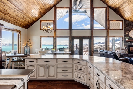 Polaris Peak-Kitchen Bar and Cupboards (Main Floor SE)