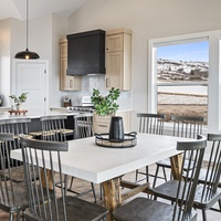 Hihglands dining table seats 10