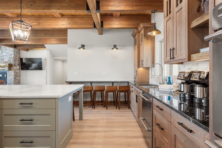 Ranch-House_Kitchen_4