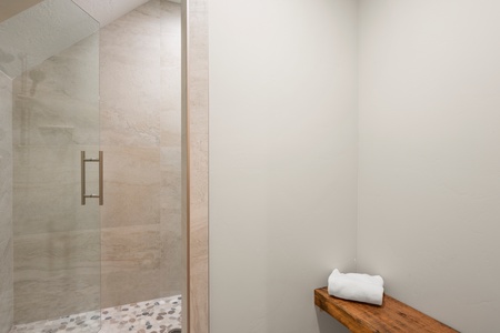 Ranch-House_Bathrooms_2