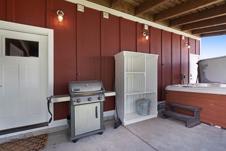 Barn-BBQ and Patio Area (East side of home)