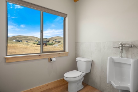 Ranch-House_Bathrooms_3