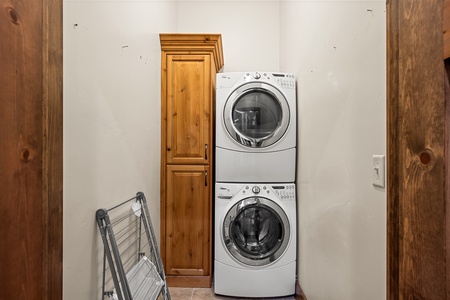 Your vacation laundry is covered with this convenient in-unit washer and dryer setup, so you can pack lighter and stay fresher throughout your trip.