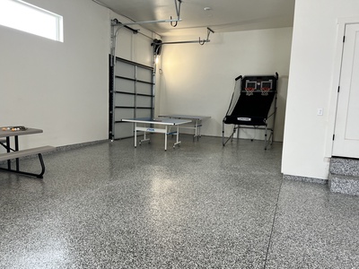Ozark-Game Room (PIng Pong & 6 Shot Basketball) (Garage-SW)