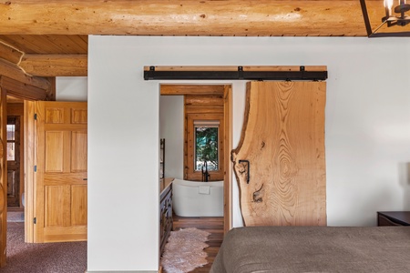 Green Canyon Chalet-Master Bedroom