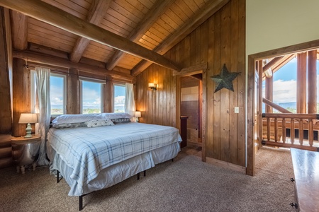 Two Moose Inn-Bedroom