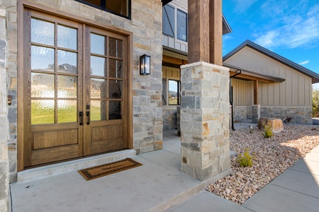 100 Acre Lodge-Front Entrance (West Side of home)