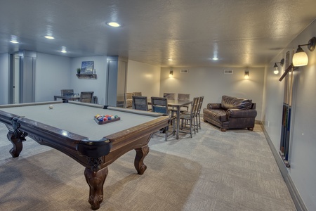 Laketown Lodge-Billiards and Game Table including Chess Table (Downstairs)