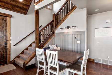 Polaris Peak-Breakfast Nook (Main Floor West Center)