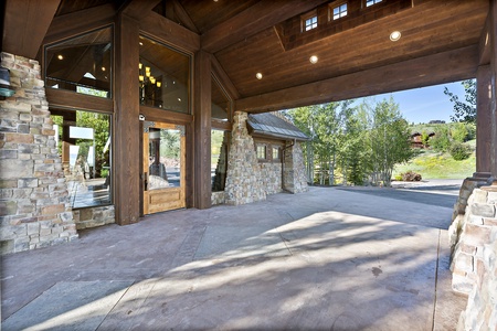 The Reserve at Bear Lake-Clubhouse Entrance