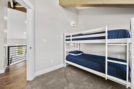 Nantucket—Bedroom #4 (Upstairs East Center)