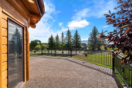 Green Canyon Chalet-Deck Views