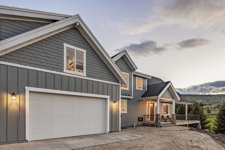 Foxridge-Front view of the home from driveway