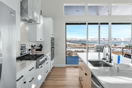 Bluffs at Blue Sage-Kitchen with lake views to the east (Main Floor Center)