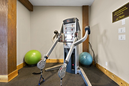 The Reserve at Bear Lake-Clubhouse Fitness Center