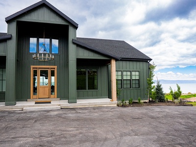 Emerald Estate at Bear Lake (Sleeps 38)