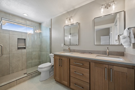 Persimmon Hill-3/4 bathroom with double sinks