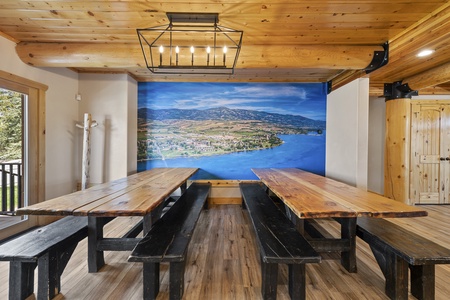 Mini-Papa Bear Lodge-Dining Area--seats 20 (Main Floor North Center)