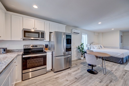 Barefoot Kitchen