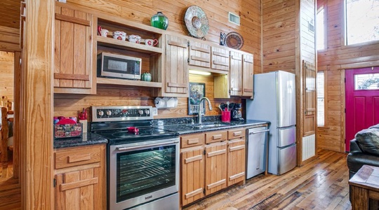 Redoak_kitchen1_940