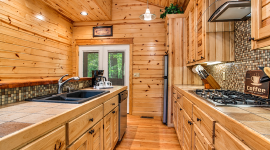 Narrow_Escape__kitchen