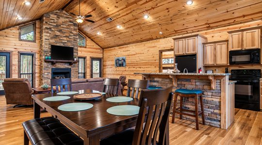 Heavens_Trail_living_area