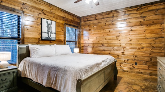 Easy Come Easy Go-bedroom_downstairs1_940
