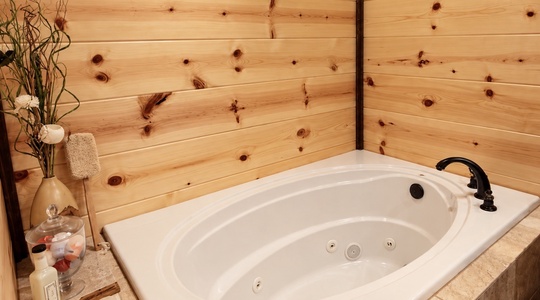 Diamond_Point_jacuzzi_tub