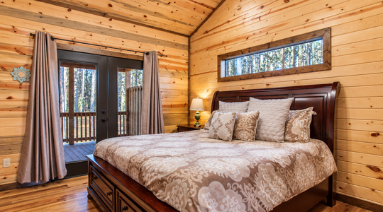 Heavens_Trail_bedroom_1